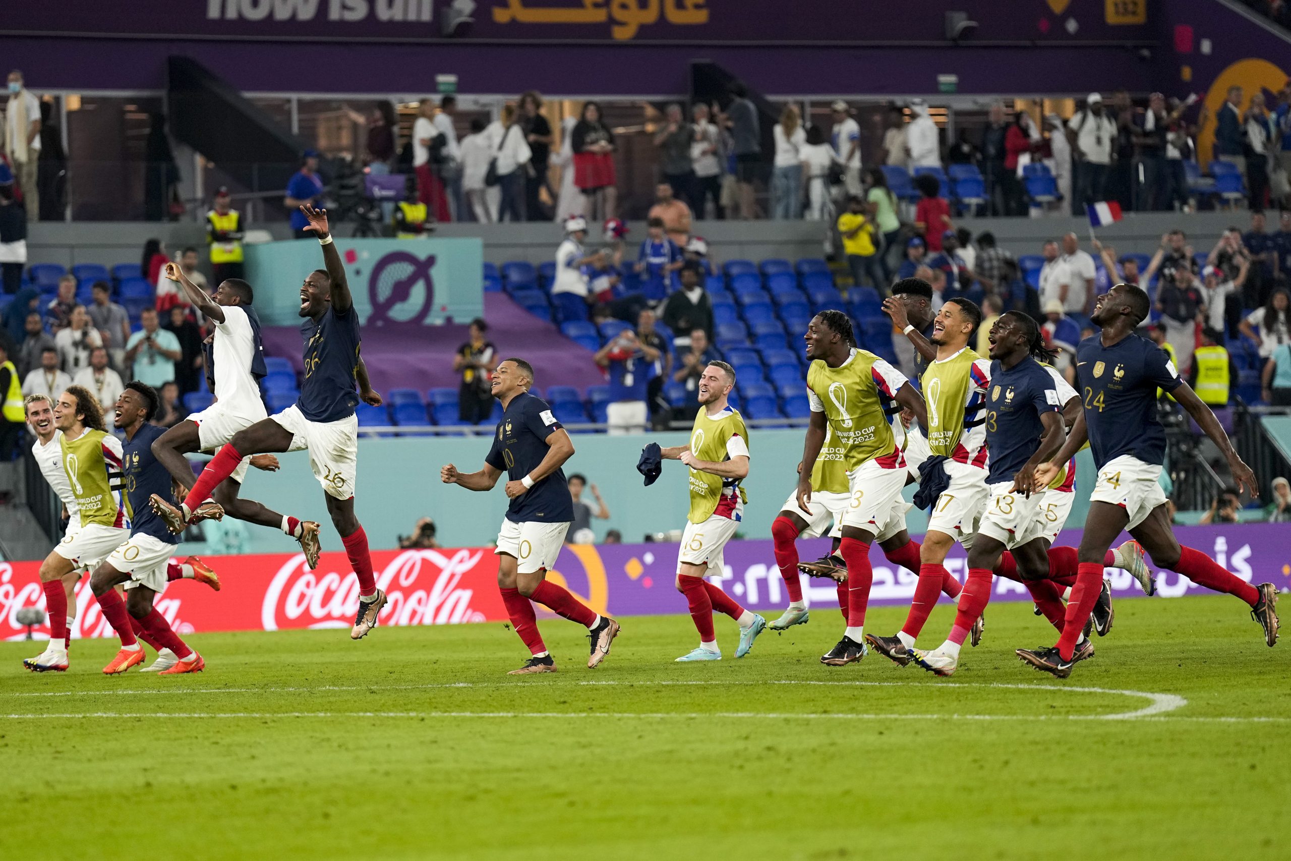 世界杯|破卫冕军小组出局魔咒  法国第一个闯16强