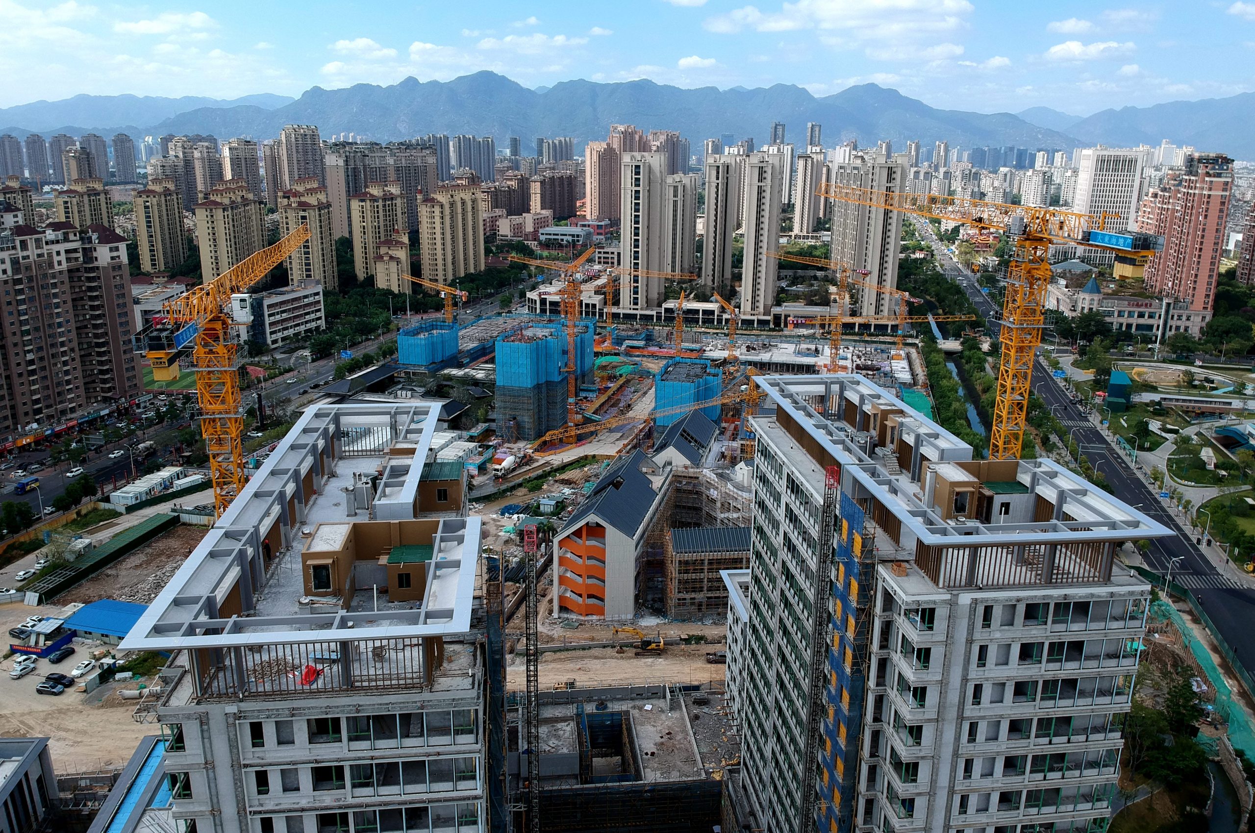 中国推金融16条措施支持房地产市场 分析师则称恐治标不治本