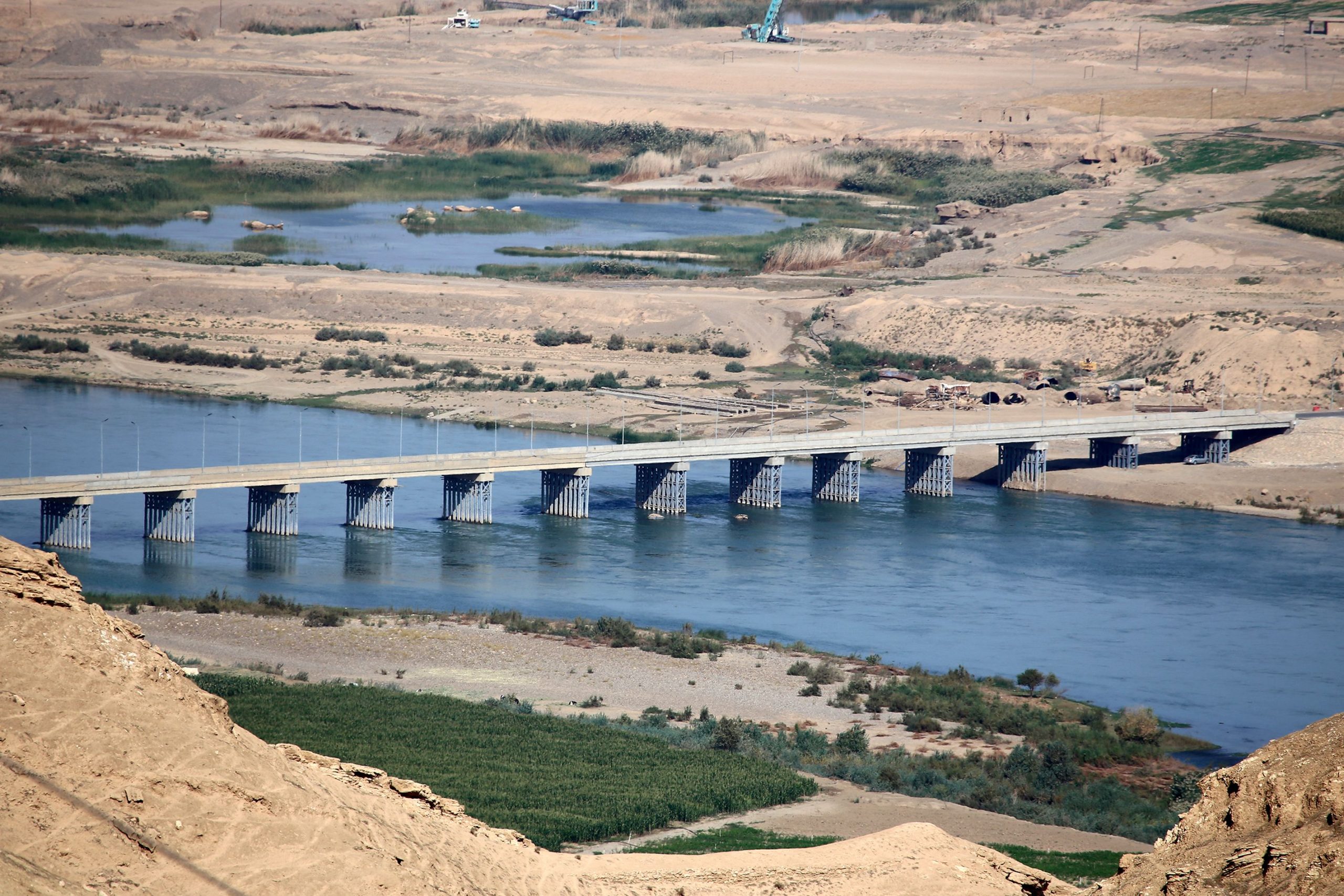 伊拉克陷乾旱重启大坝工程 民间忧广大农田遭淹没