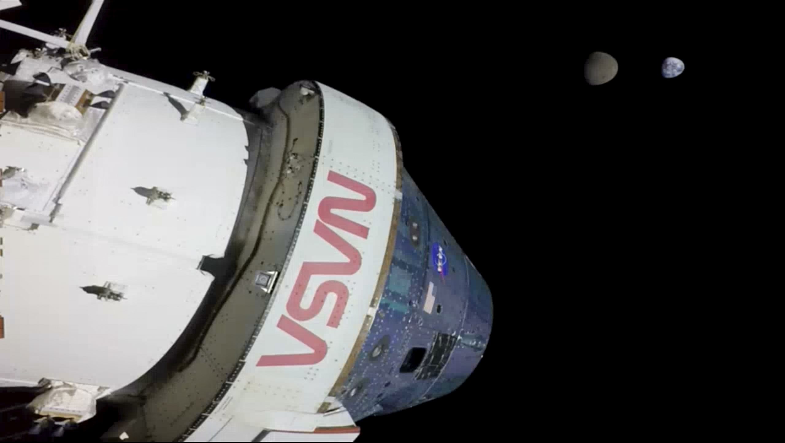 拼盘／NASA“猎户座”太空船创离地球最远纪录