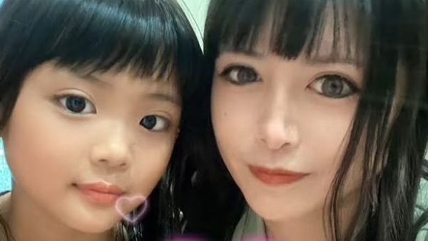 日本妈妈要9岁女儿整容  割出双眼皮“变美”