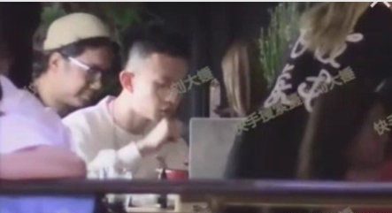 欧阳娜娜爆同居中国男星 画面曝光网轰“眼睛瞎了”	