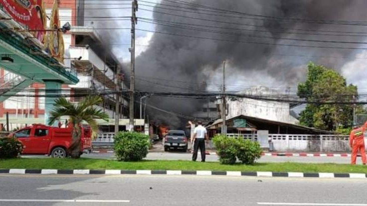 泰南警察局惊传汽车炸弹爆炸 1警被炸死29伤