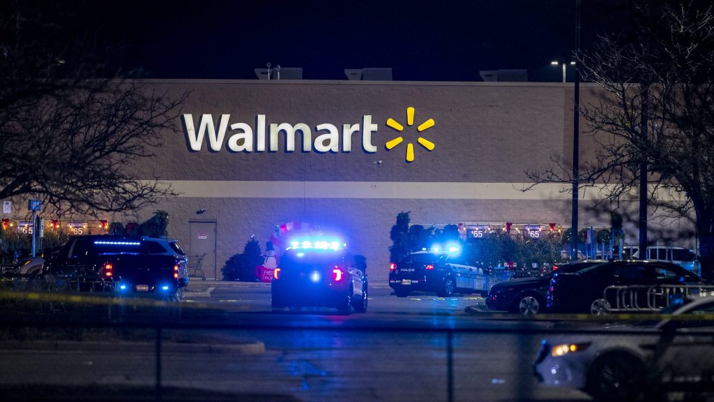 美国弗吉尼亚州超市发生枪击 至少10死