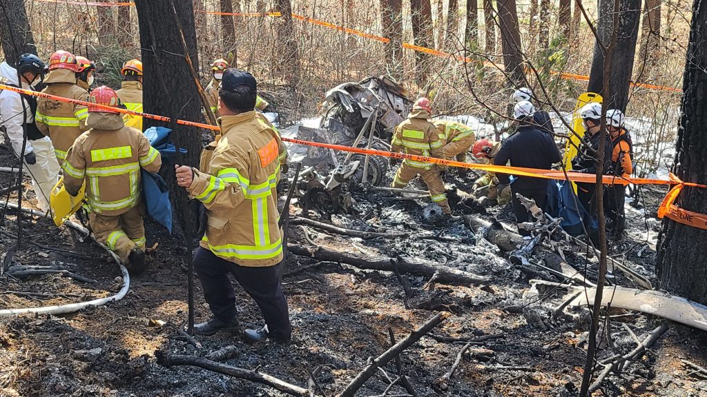 直升机在韩国东北部坠毁5人死亡