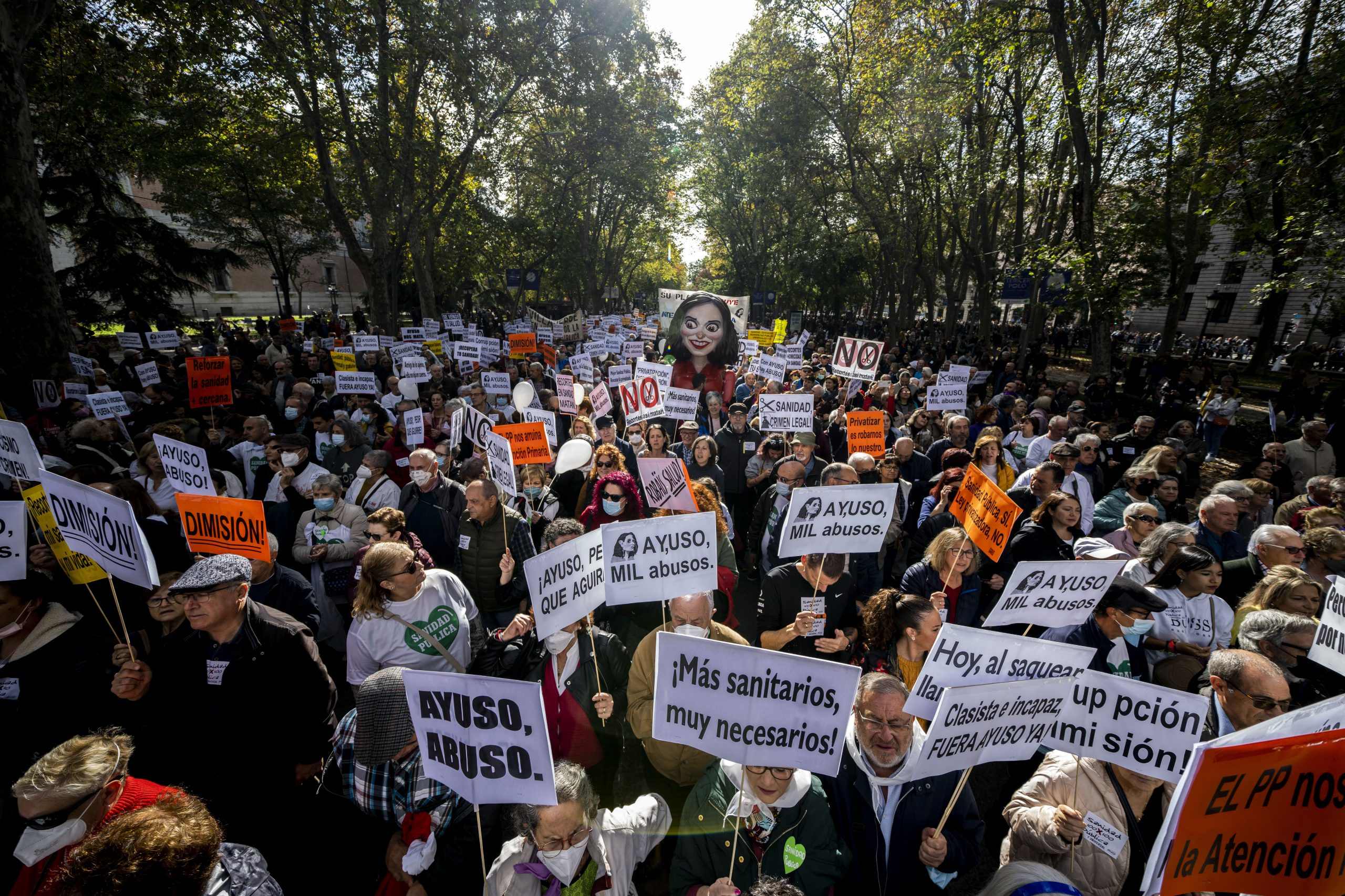 看世界／西班牙数十万人街头抗议 要求改善医保