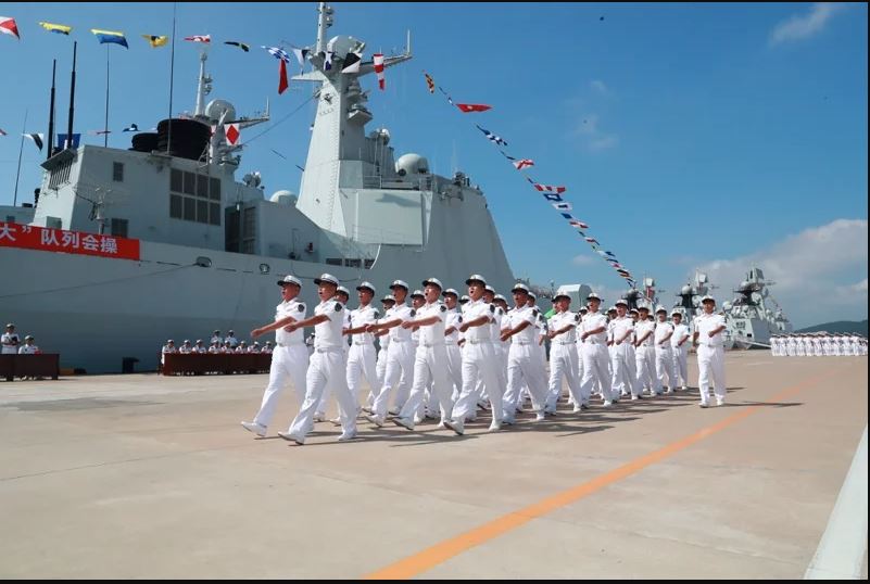 秀肌肉！共军公布36艘新型舰艇训练画面 从航母到大小驱逐舰