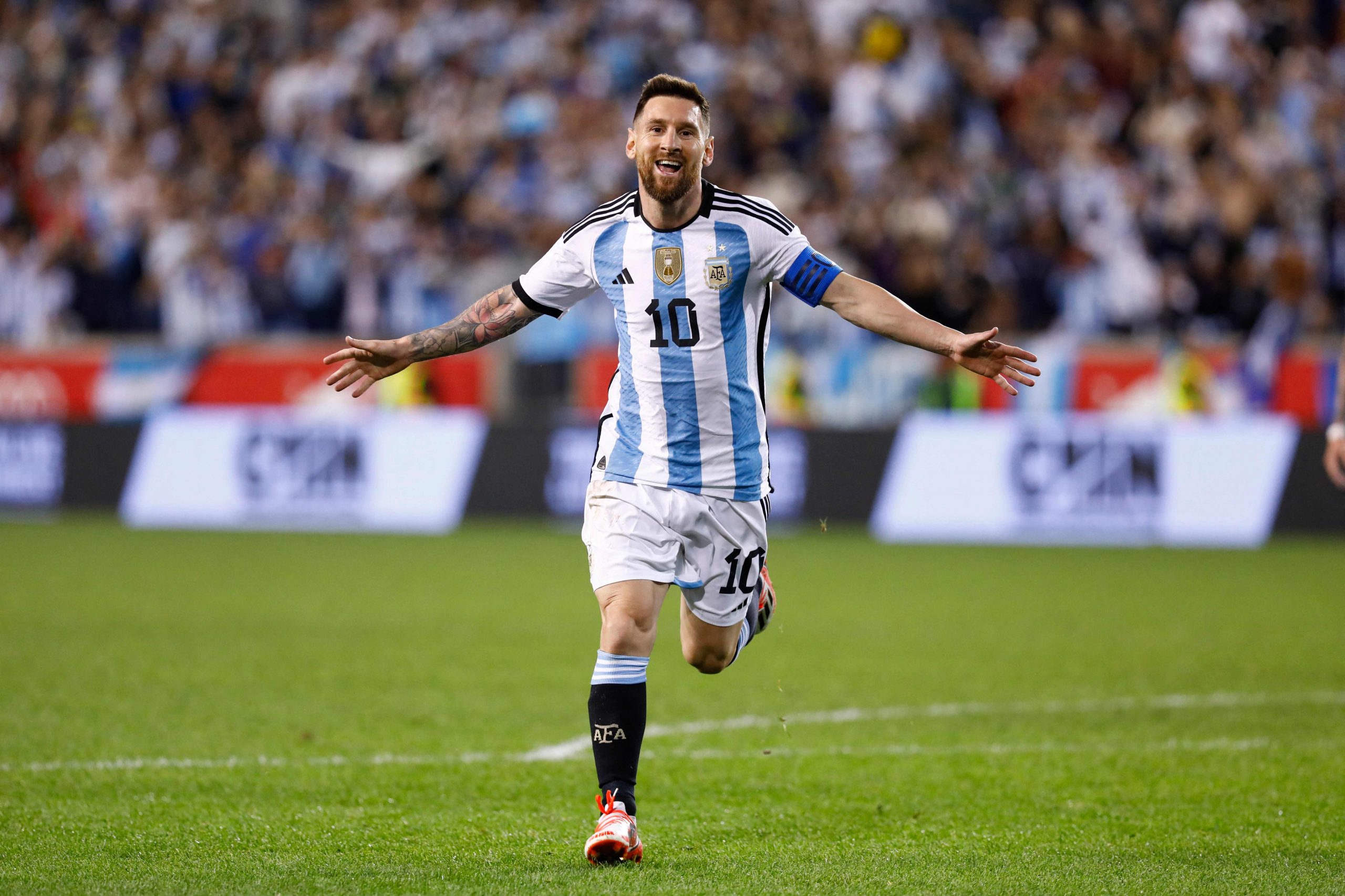 第5次带代阿根廷征世杯  梅西发起最后冲击