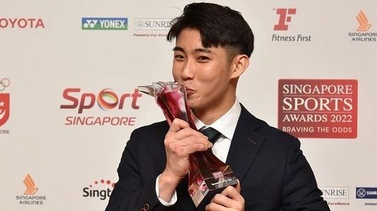 荣获新加坡年度最佳男运动员  骆建佑：特别的夜晚