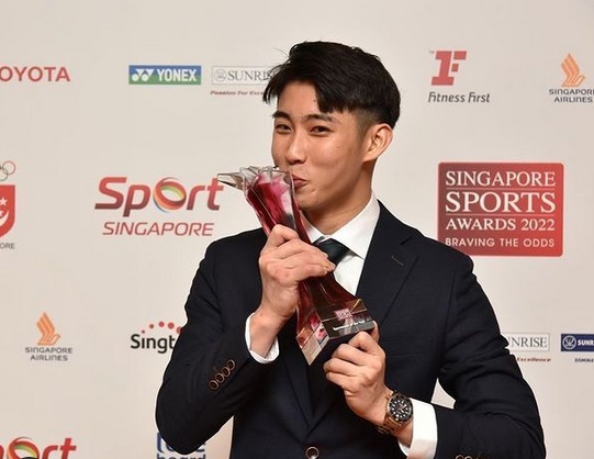荣获新加坡年度最佳男运动员  骆建佑：特别的夜晚