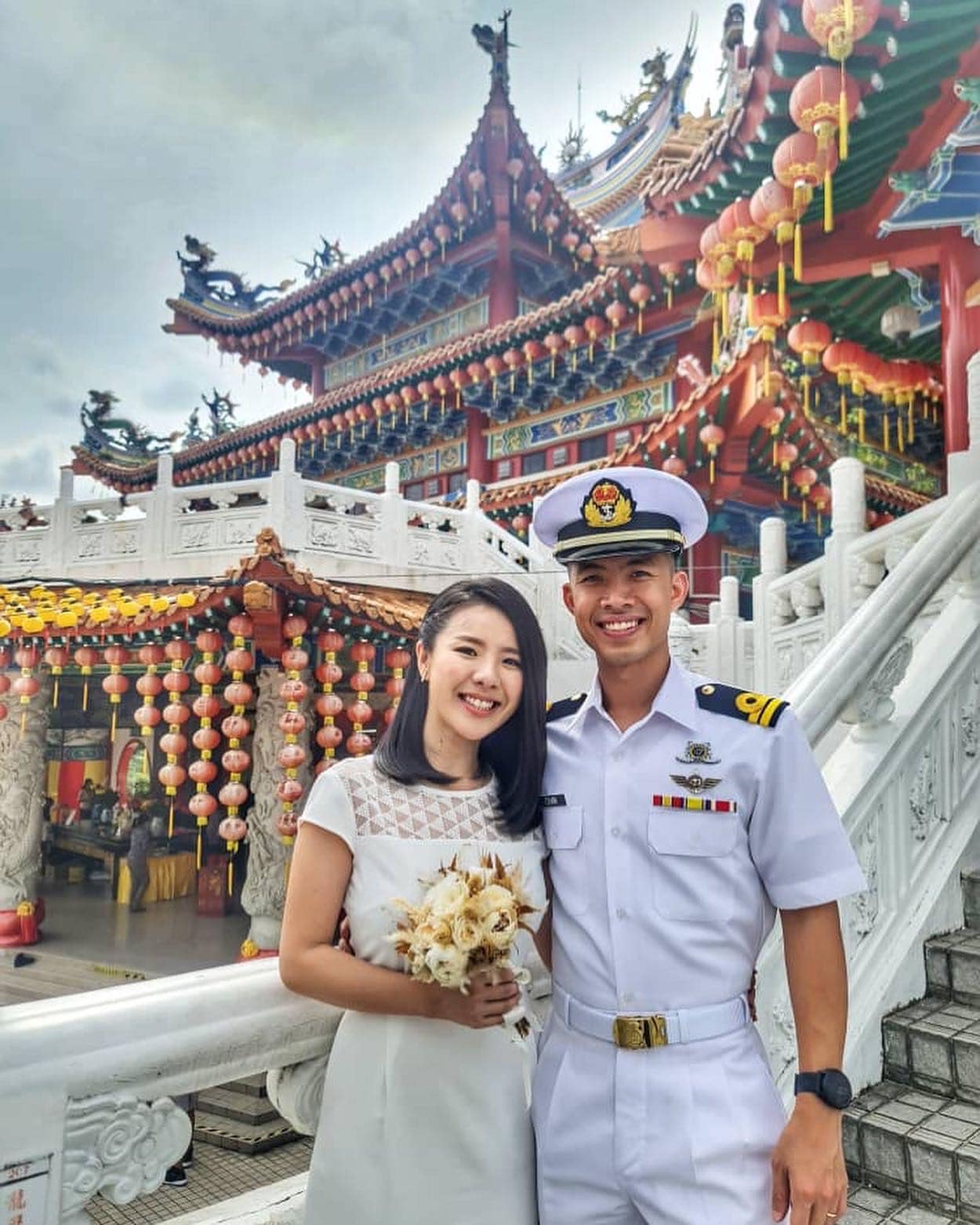 蔡心惠结婚撞大选 生日喜当海军妻