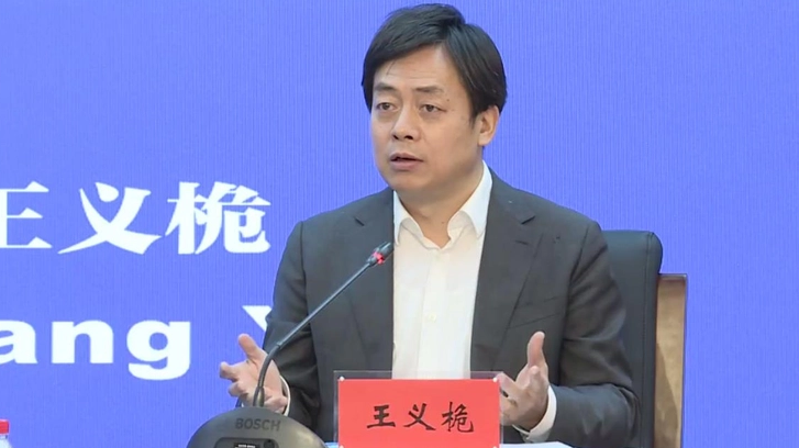 中国学者评白纸运动  “别指望中国会爆发颜色革命”