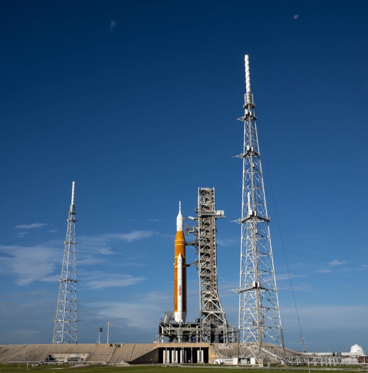 飓风影响不大，NASA登月火箭几经推迟后拟11月16日重启发射