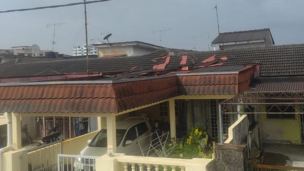 乌绒巴西怡力园风灾   数民宅屋顶刮飞