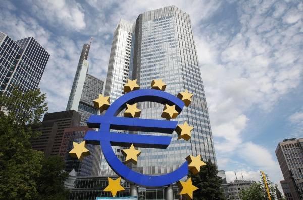 欧元区第三季经济季增0.2%  与初值相同