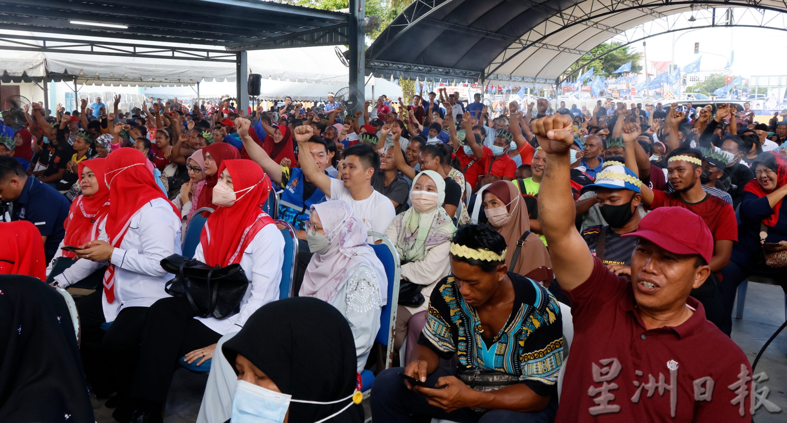 全国：扎希：行动党表明遵从伊斯兰及马来特权地位，促成国阵同意与希盟共组团结政府。 