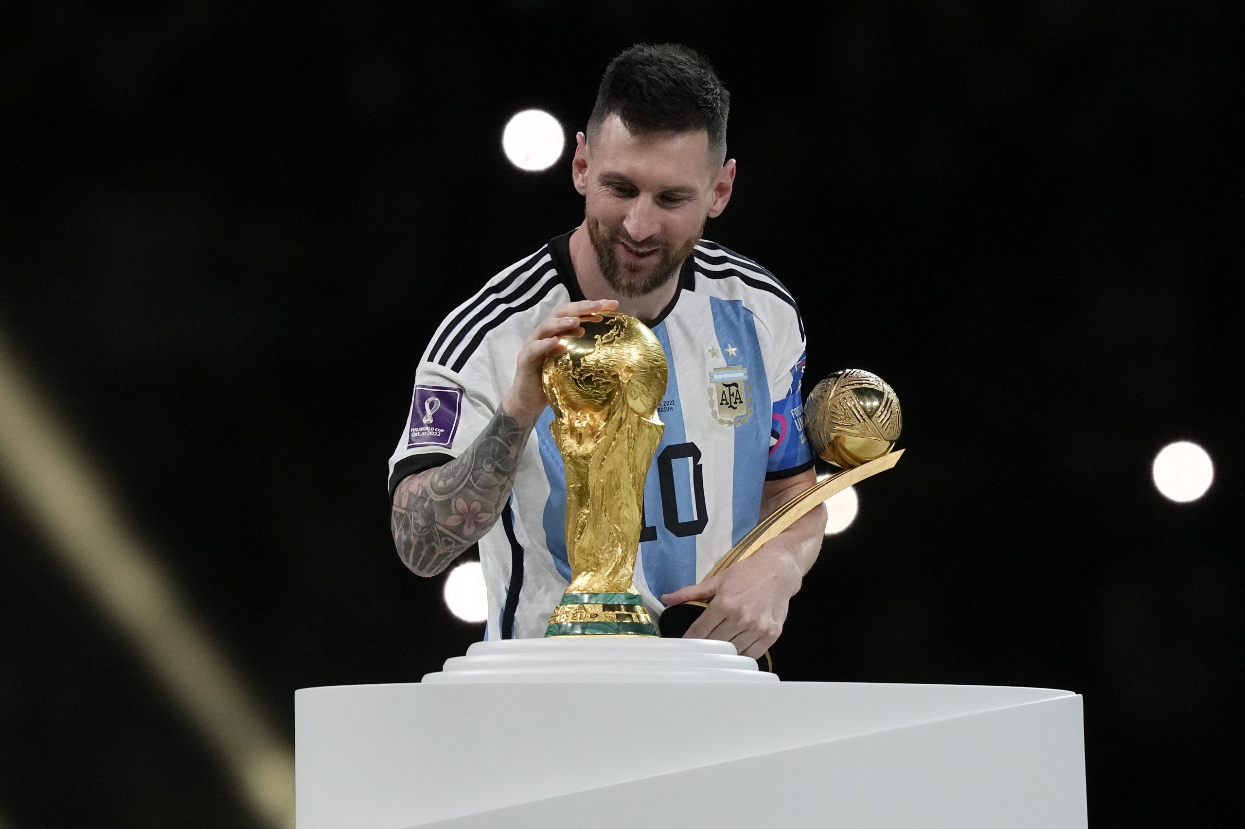卡塔尔世界杯总结|率阿根廷高捧大力神杯  梅西成绝对主角