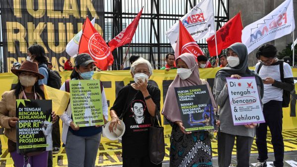印尼通过新法禁出轨同居 游客触法也受罚