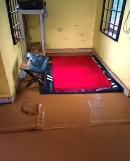 洪灾登州祈祷室严重淹水 网：祈祷垫神奇没事！