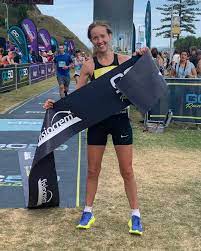 看世界）107天跑107场全马 澳洲女跑者打破世界纪录