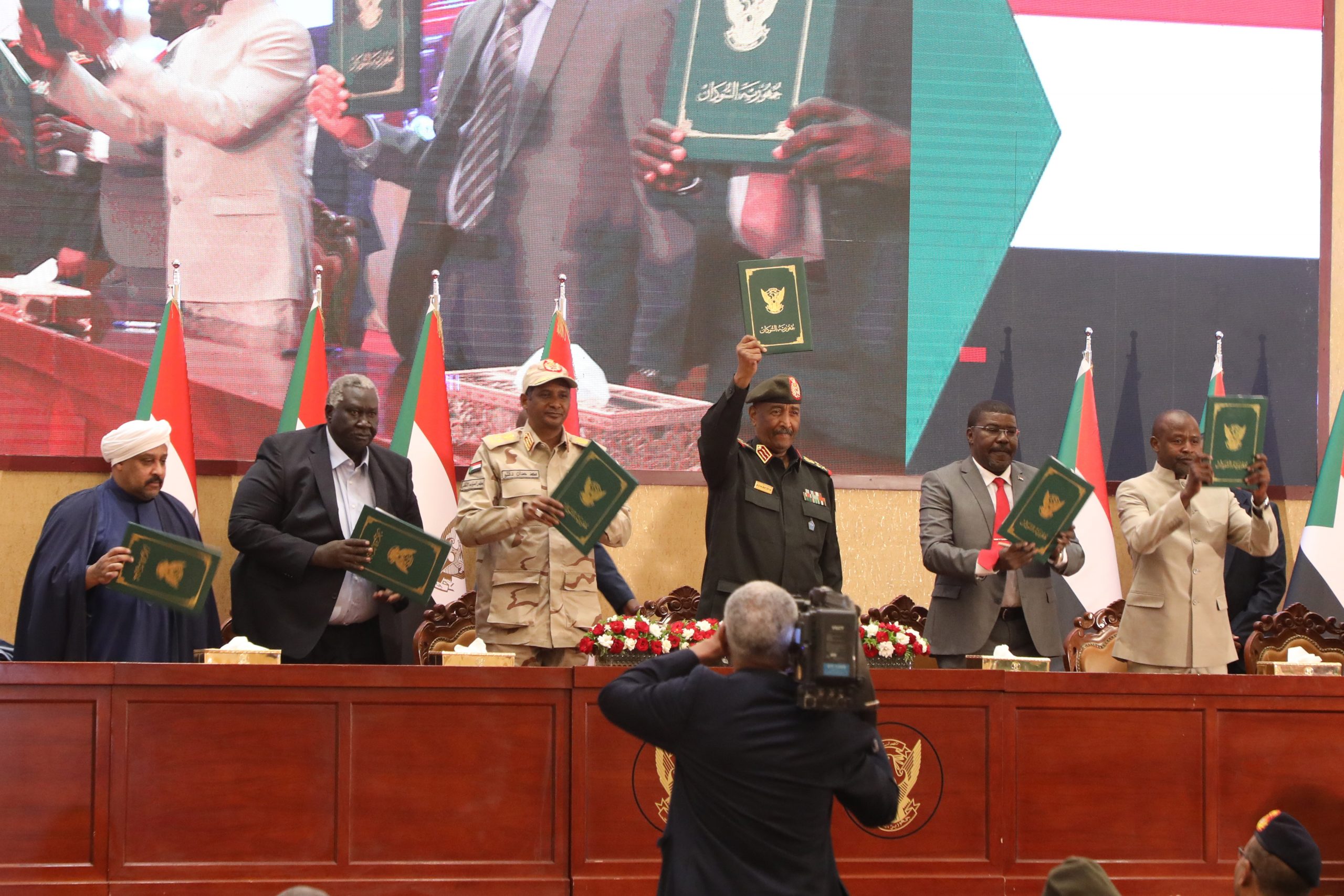 苏丹军文两派签约终结政治危机 美国及盟邦表欢迎