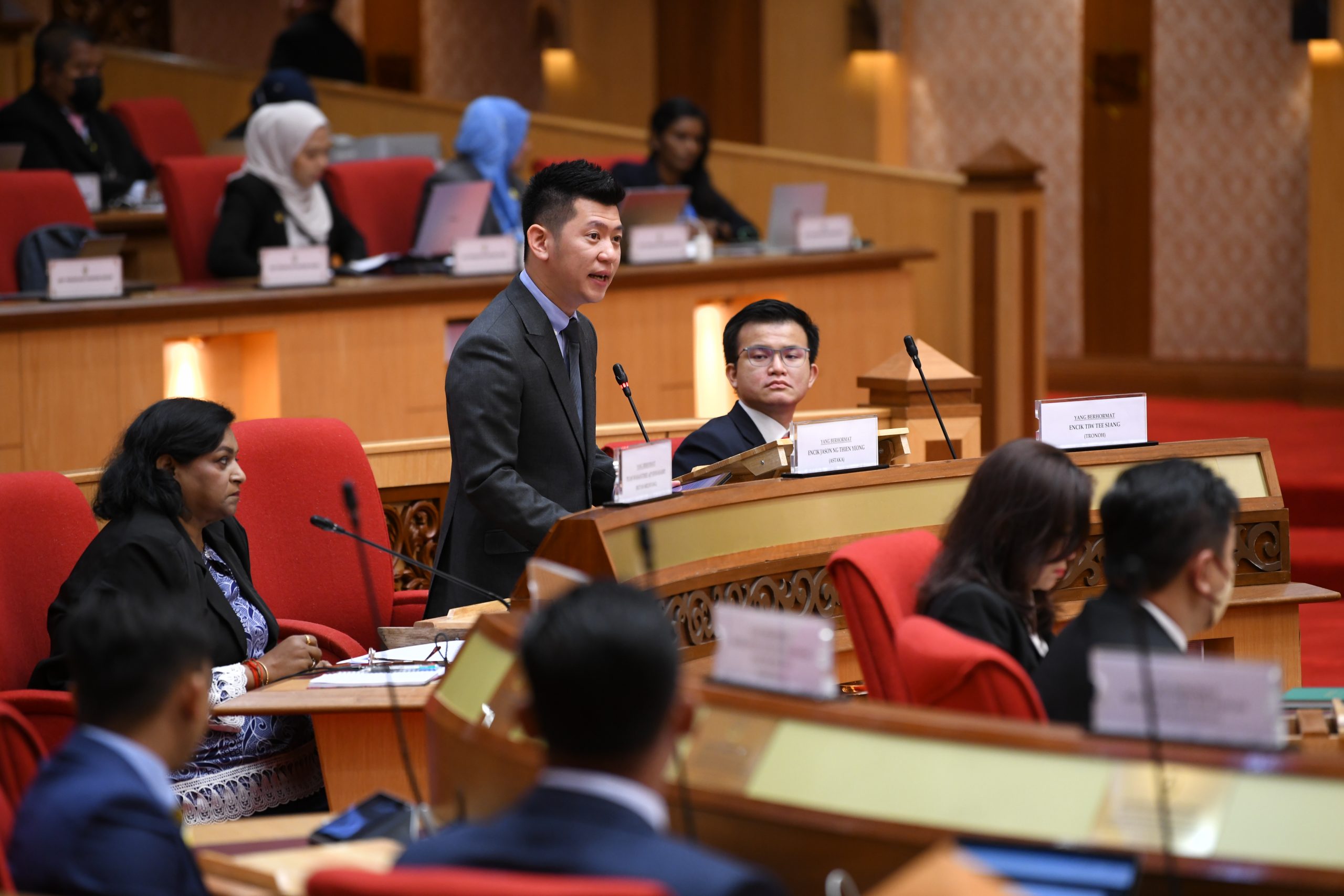 霹州议会 | 黄天荣：人才外流发展停滞 应设法提高州内薪资