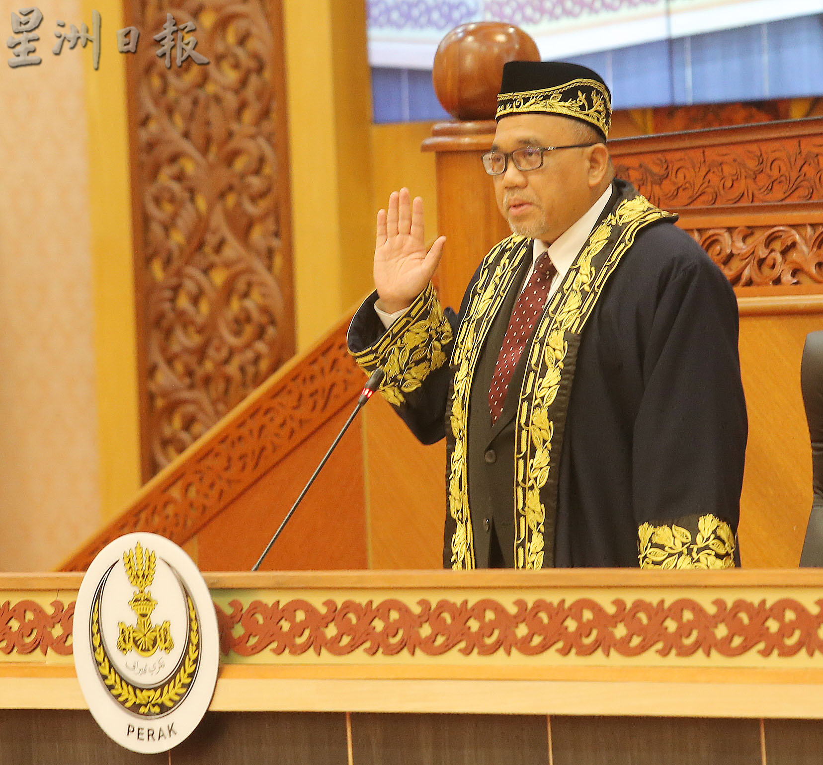 霹州议会︱即起召开至29日  查希尔 崔慈恩 宣誓就任正副议长