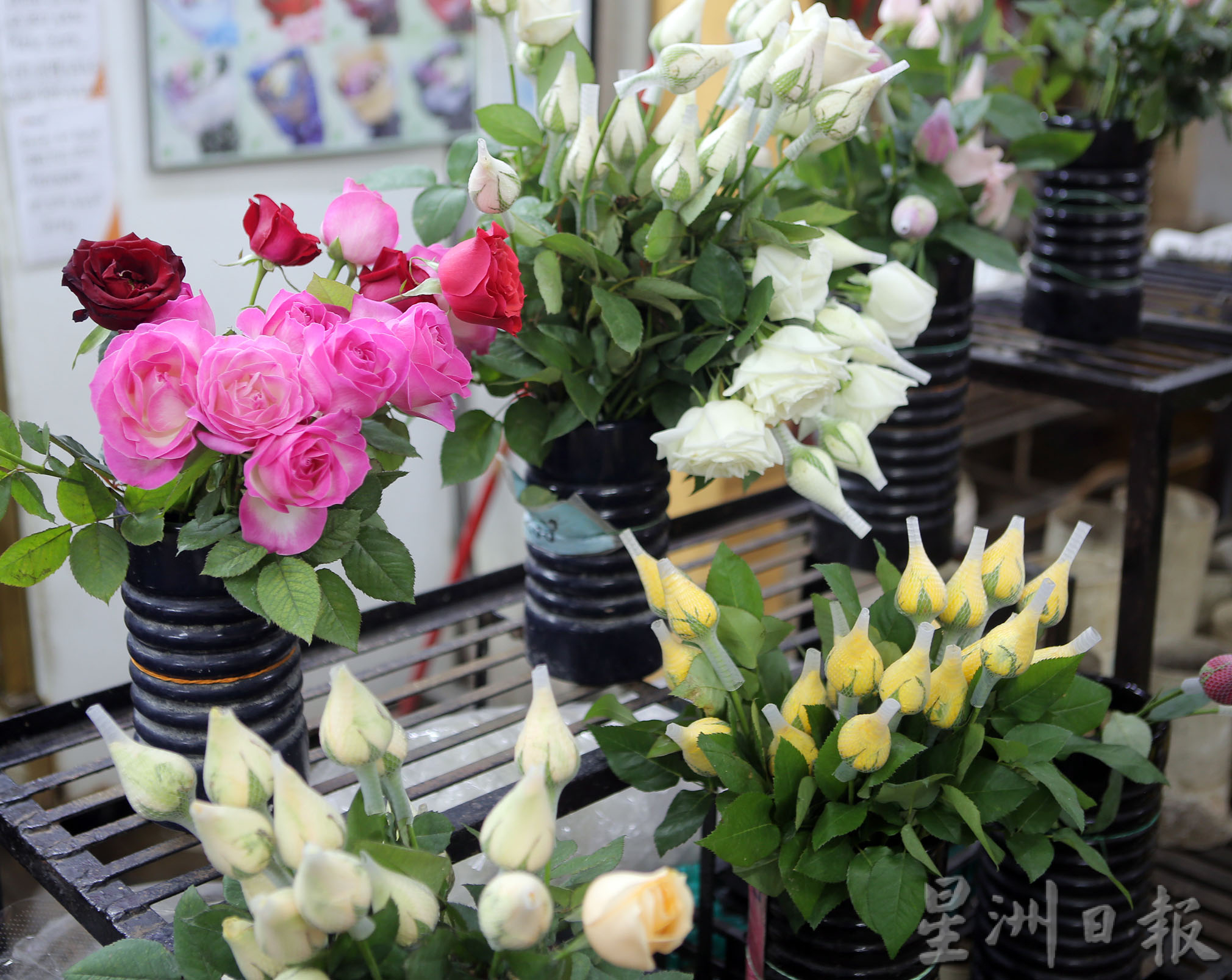 霹：封面主文／雨季碰上结婚旺季 花卉市场供不应求