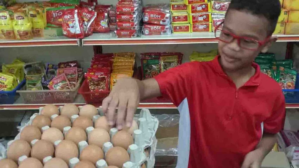 鸡蛋供应不稳价格贵！小贩：被迫起价