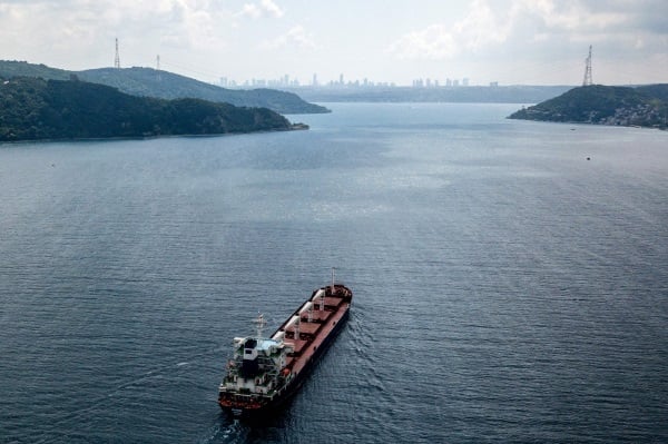 俄油限价上路 土耳其外海油轮大塞车  俄罗斯担忧