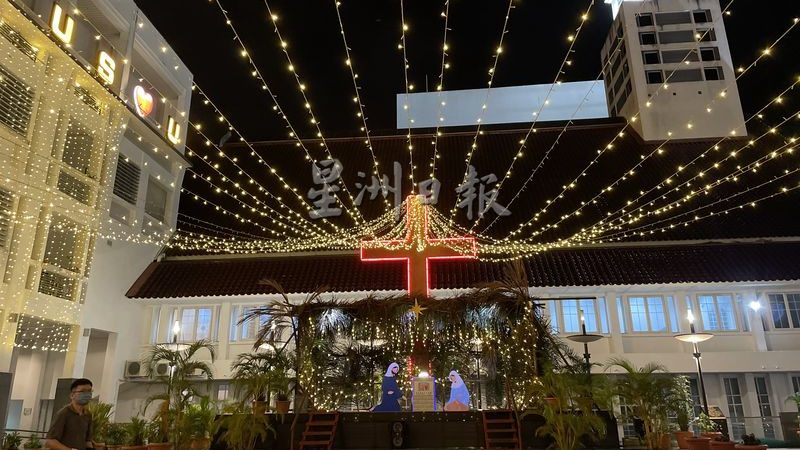 富雅各广场亮灯至圣诞节