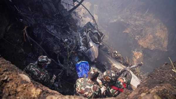 尼泊尔客机坠毁   载有72人 29人罹难