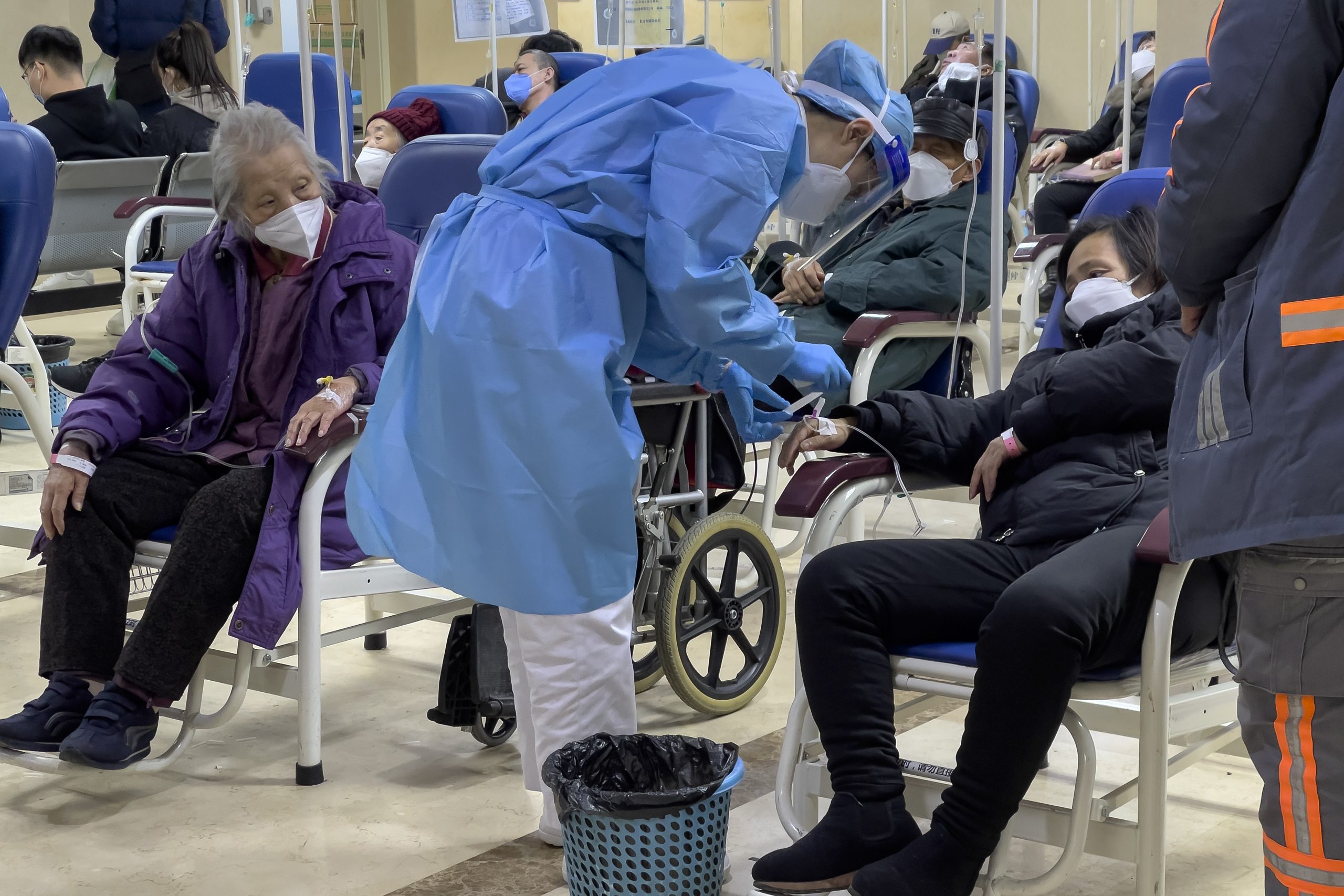 世卫：中国通报冠病住院人数激增　达疫情以来最高峰
