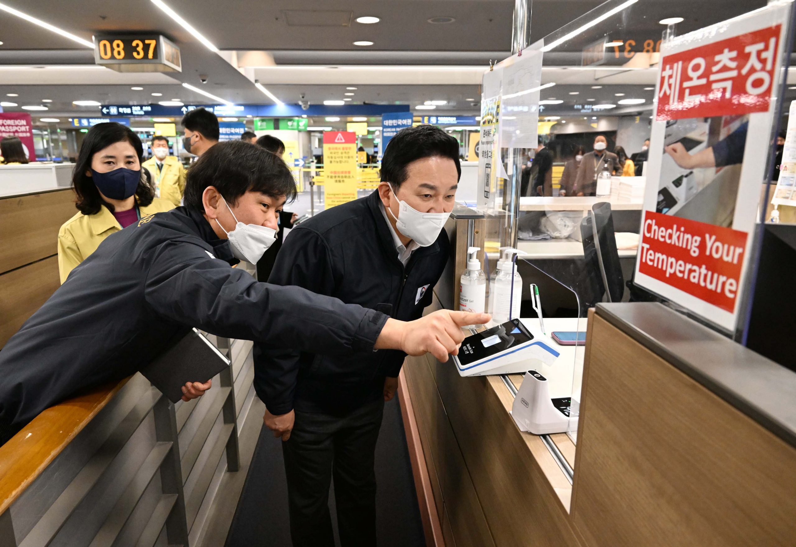 中国入境韩国人数减15%　韩政府：严惩逃避隔离旅客