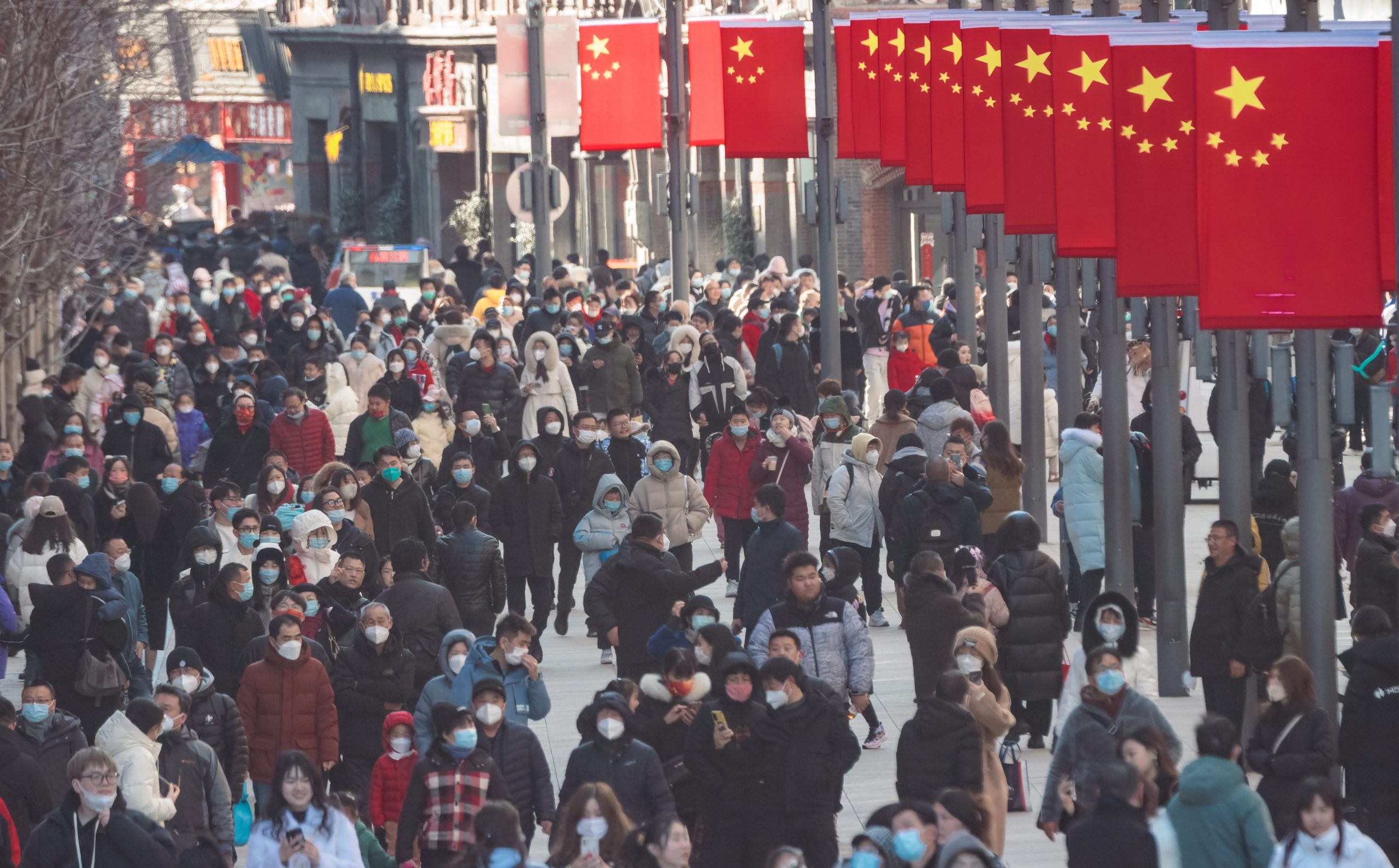 中国春节国内旅游超3亿人次 恢复至疫前近九成