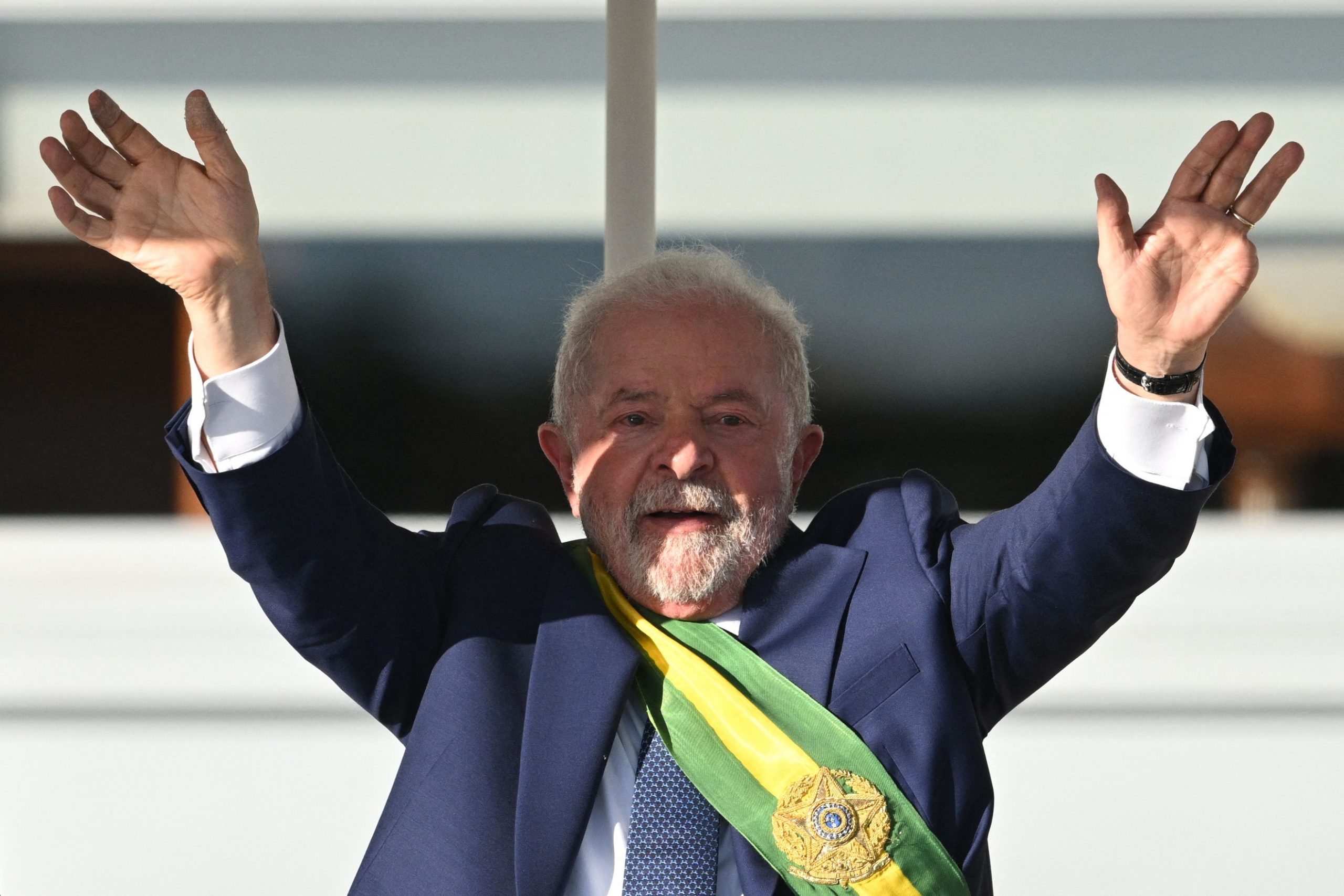 习近平致函祝贺卢拉就任巴西总统 