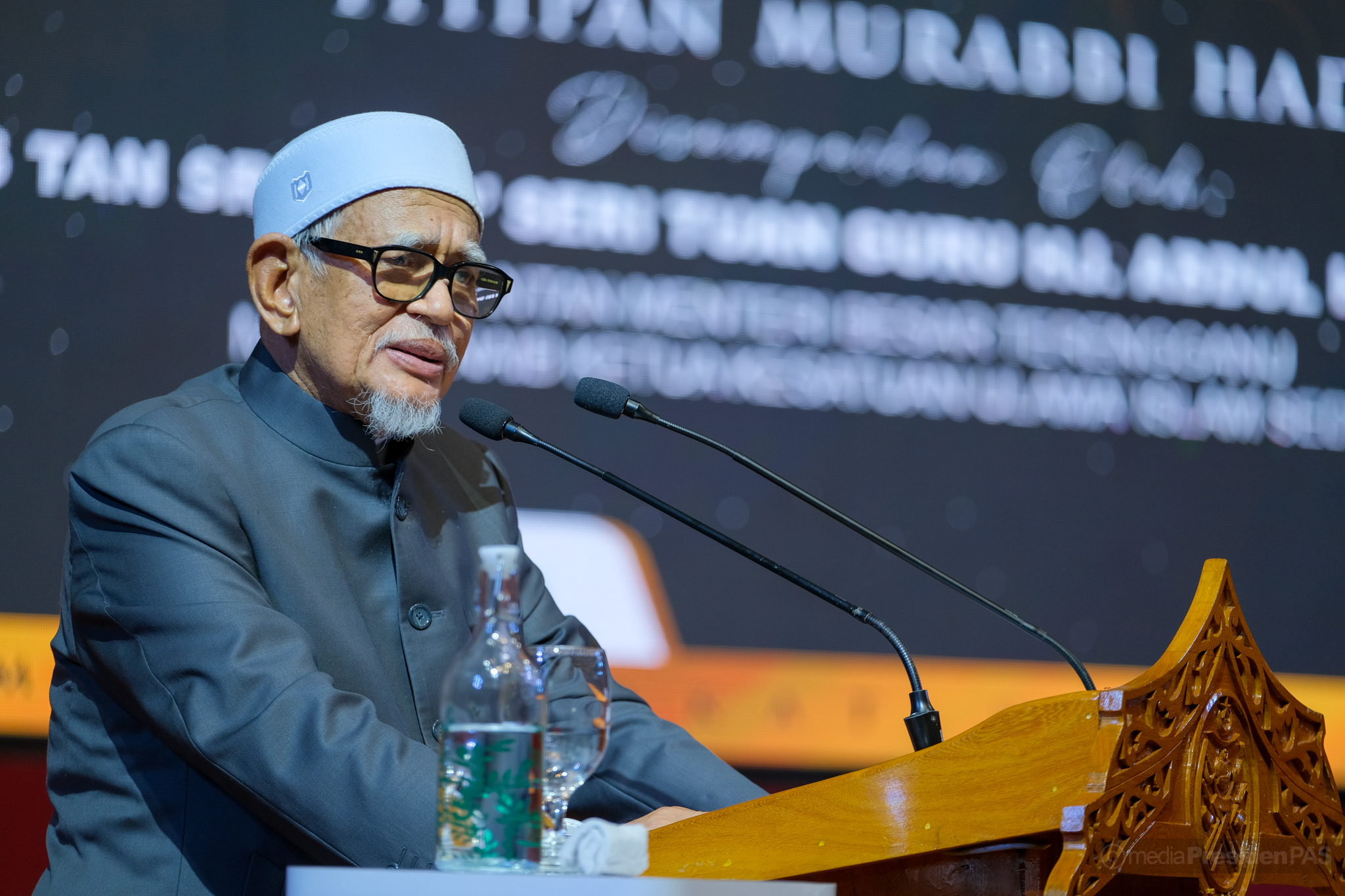 伊斯兰党主席丹斯里哈迪阿旺：首相拿督斯里安华所提出的“昌明大马”（Malaysia Madani）概念，必须遵从伊斯兰上苍模式实践。