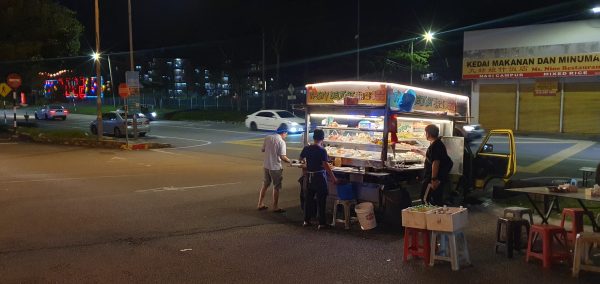 供fb/罗白区再有新搞作，千禧广场外在农历新年后打造成“餐车饮食街”