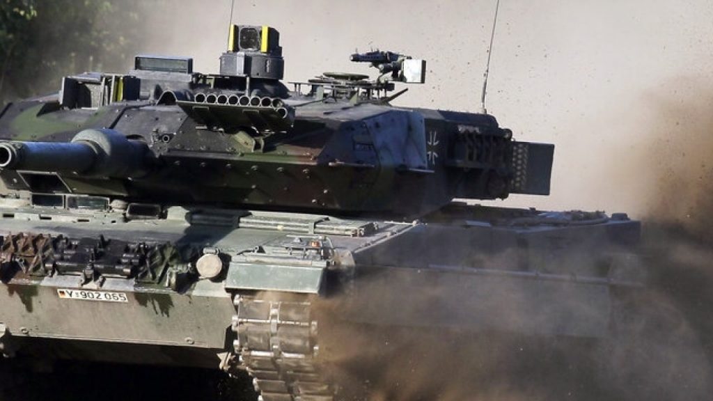 克里姆林宫警告 西方坦克将在乌克兰“燃烧”