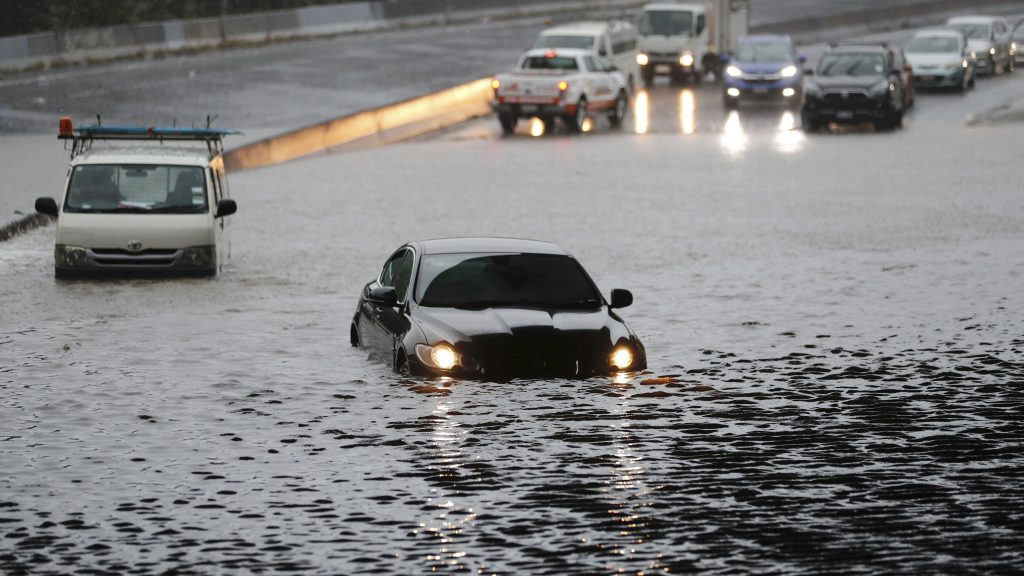创纪录豪雨袭纽西兰  大洪水酿4死