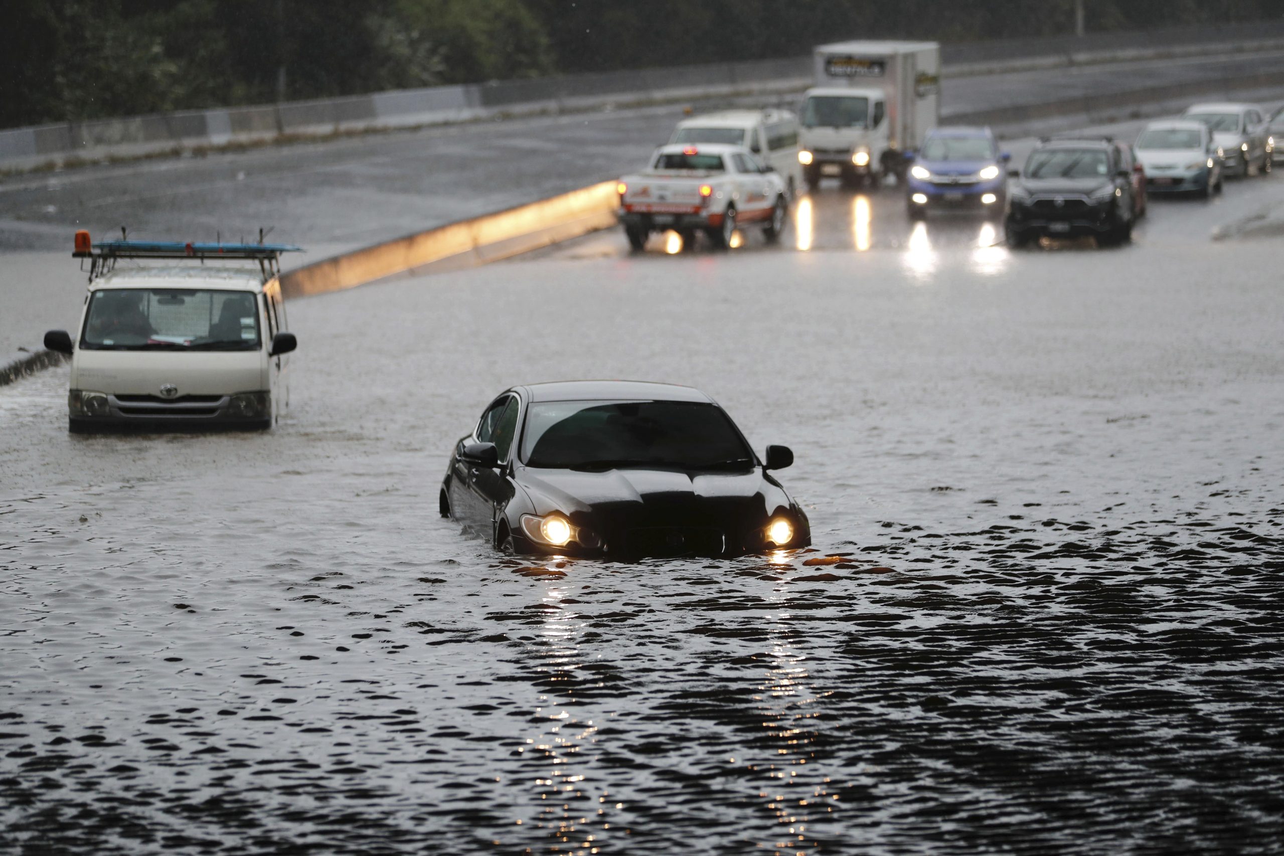 创纪录豪雨袭纽西兰 大洪水酿4死
