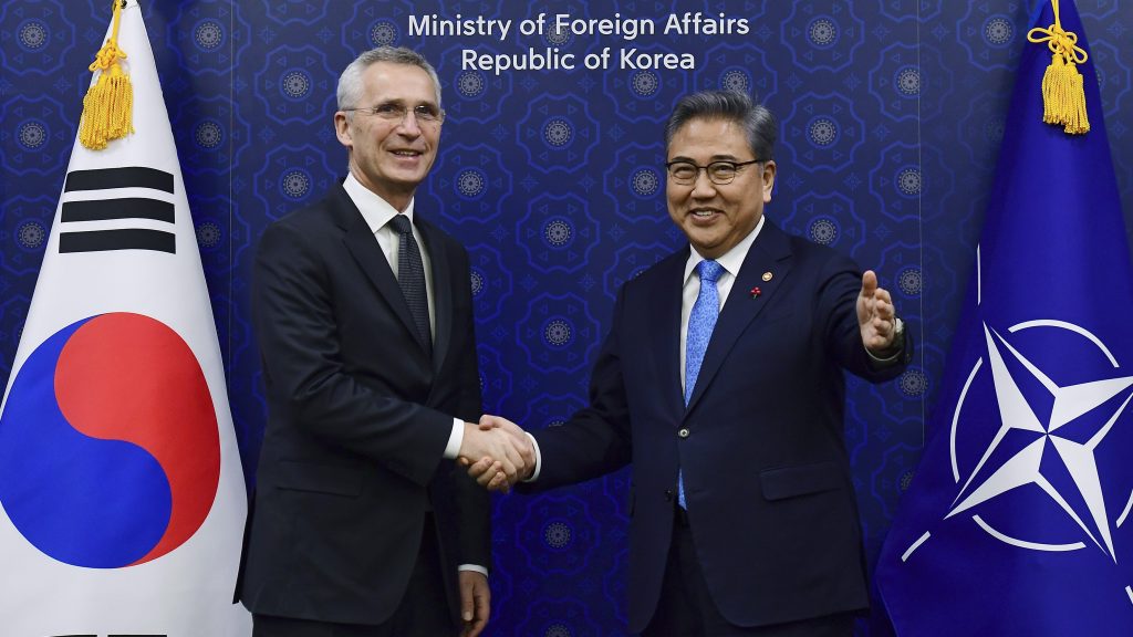 北约秘书长抵首尔访问 盼与美国亚洲盟邦深化关系