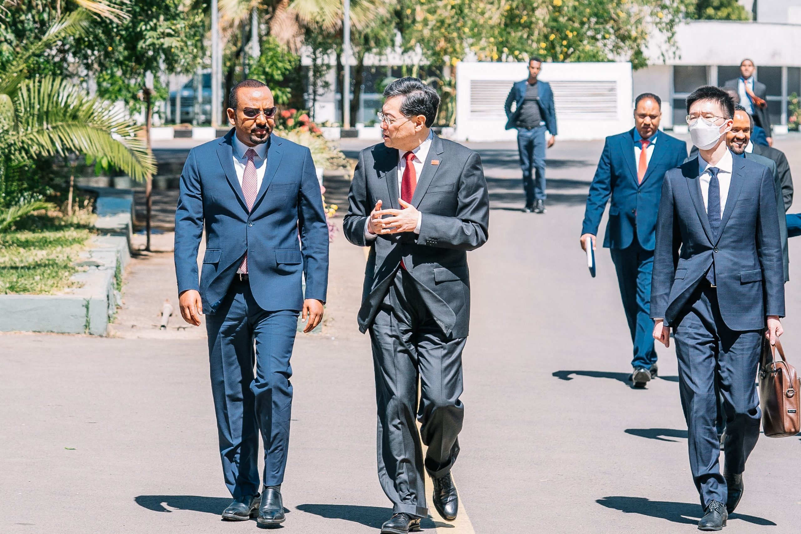 图与文)秦刚抵非洲之行首站　晤埃塞俄比亚总理