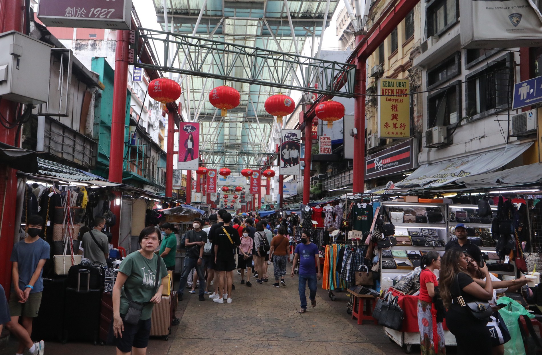 大都会封面：民众盼市政局打造干净安全的城市/10图