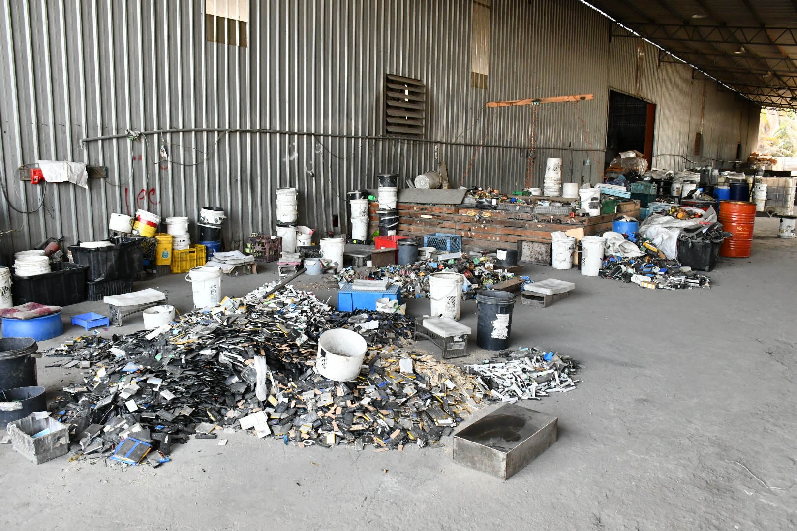大都会：瓜雪市议会取缔洋垃圾厂