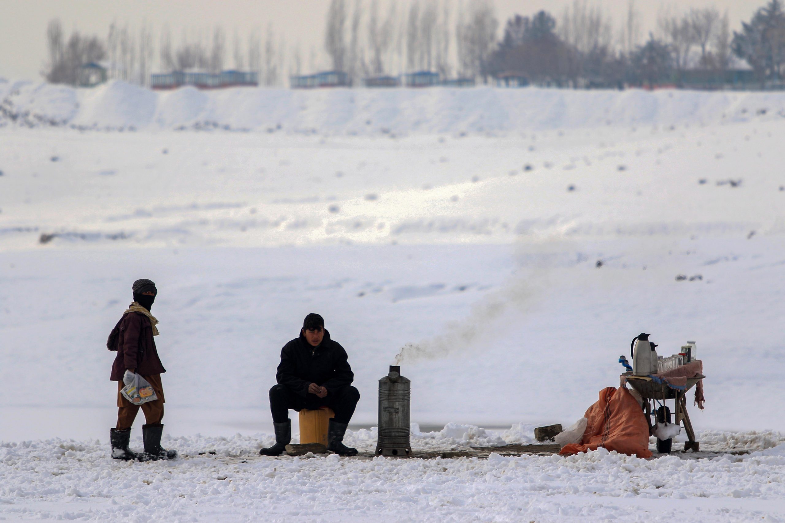 头，配多图)亚洲各地迎强寒流 阿富汗104人死