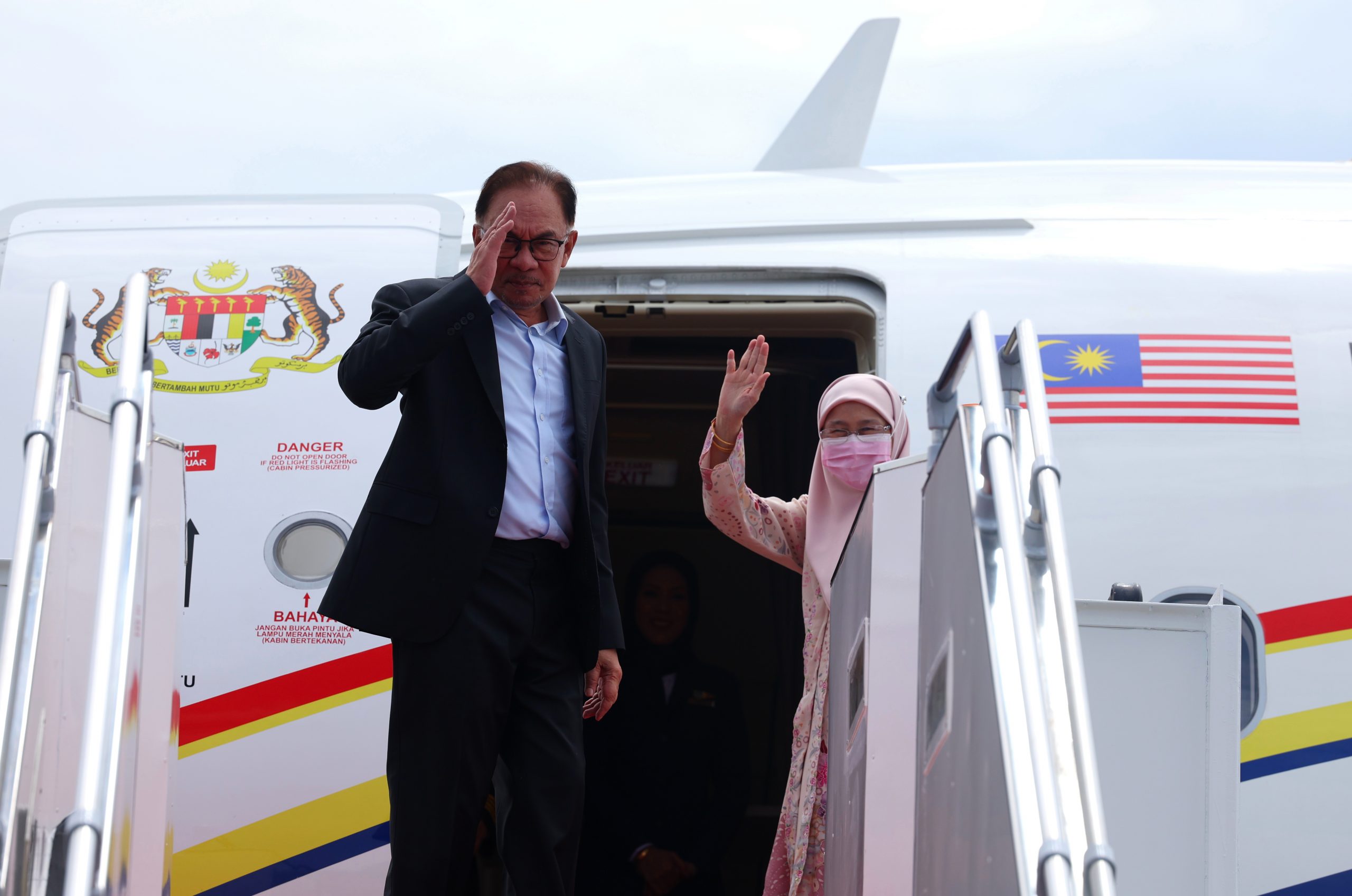 安华前往印尼访问2天·会晤佐科威谈双边合作