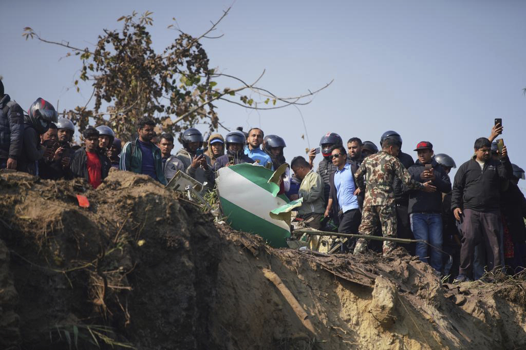尼泊尔客机坠毁 糟糕飞安再肇祸