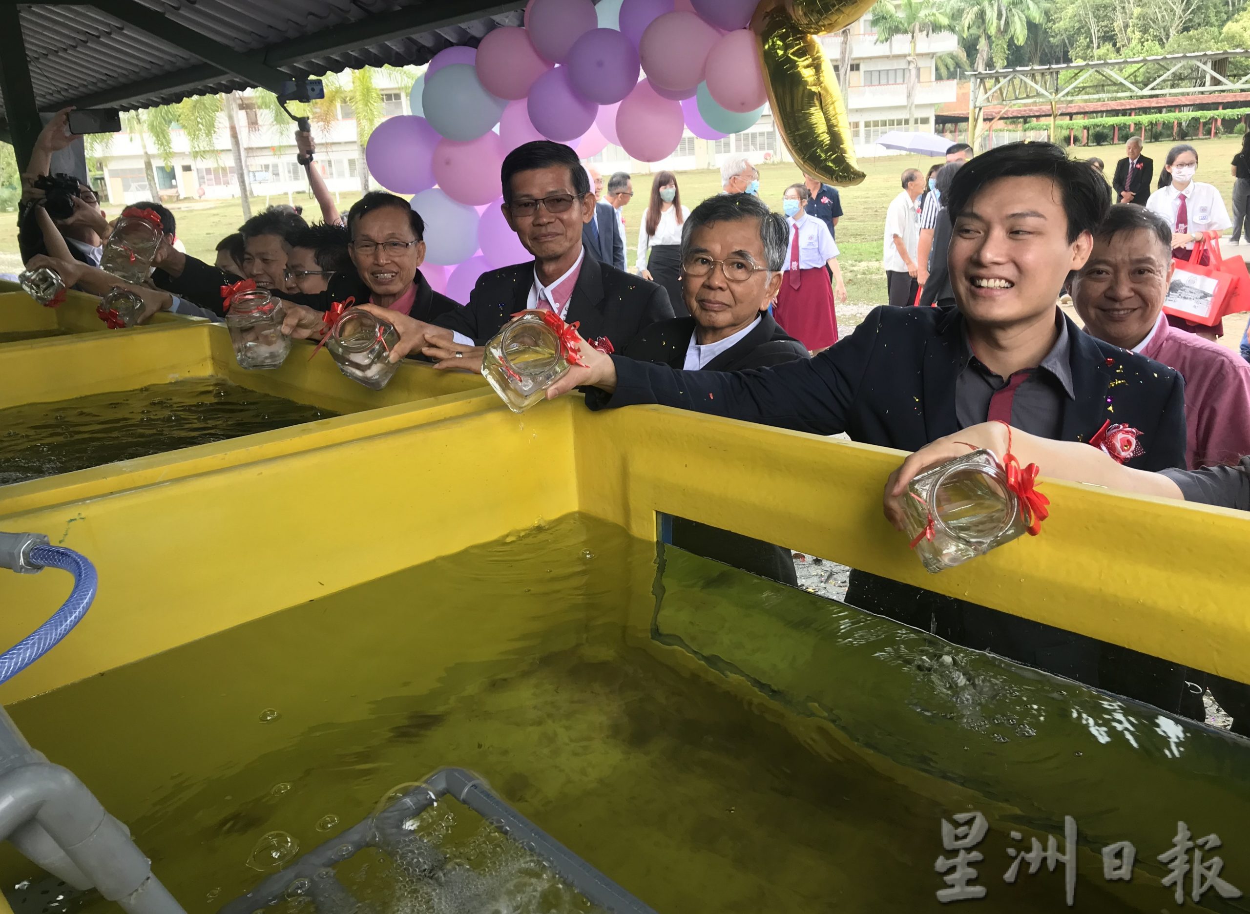 崇华独中再缔记录 首开科技水产养殖课程的中学