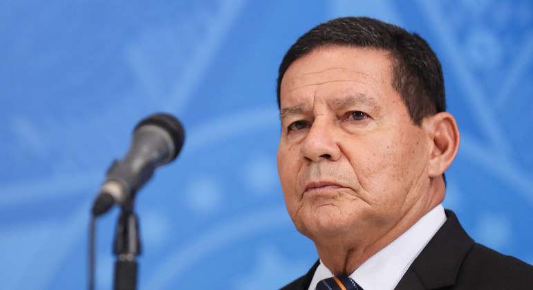 巴西代理总统新年谈话 批将卸任总统不负责任